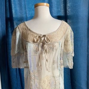 Lovely Trinity Lacy Blouse, L